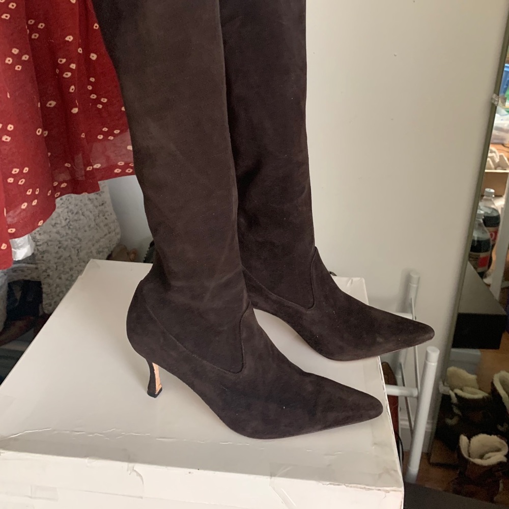 Manolo Blahnik brown suede boots